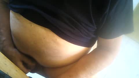 Snapshot of jhandyman1221 chatting on July 29, 9:29 am jhandyman1221 online show from July 29, 9:29 am