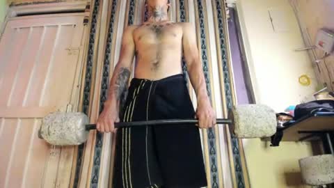 Snapshot of jharol_cardona chatting on June 9, 12:22 am Jharol online show from June 9, 12:22 am