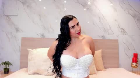 jhasly online show from February 22, 10:25 am