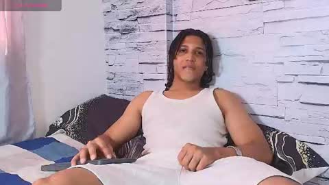 Snapshot of jhay_wheeler777 chatting on June 24, 6:40 pm jhay_wheeler777 online show from June 24, 6:40 pm