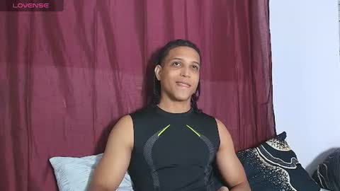 Snapshot of jhay_wheeler777 chatting on July 25, 4:10 am jhay_wheeler777 online show from July 25, 4:10 am