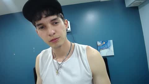 Jheampiero online show from November 7, 1:44 pm