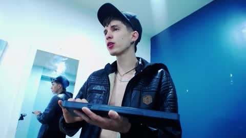 Jheampiero online show from November 30, 11:14 am