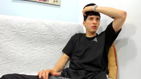 Jheampiero online show from February 18, 9:55 pm