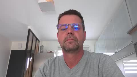 Snapshot of jhmec44000 chatting on June 7, 11:47 am jhmec44000 online show from June 7, 11:47 am