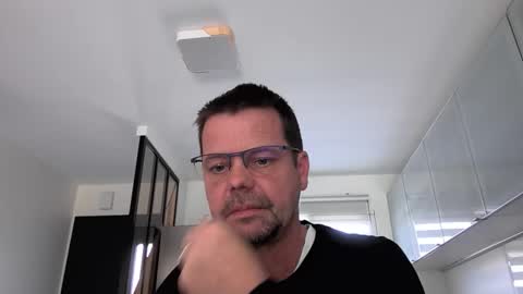 Snapshot of jhmec44000 chatting on June 11, 12:36 pm jhmec44000 online show from June 11, 12:36 pm