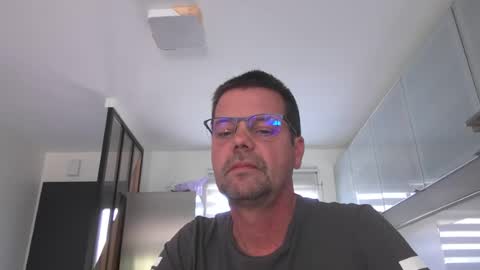 Snapshot of jhmec44000 chatting on June 17, 11:12 am jhmec44000 online show from June 17, 11:12 am