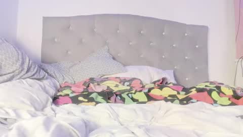 jhoanatrans22 online show from December 19, 9:06 pm