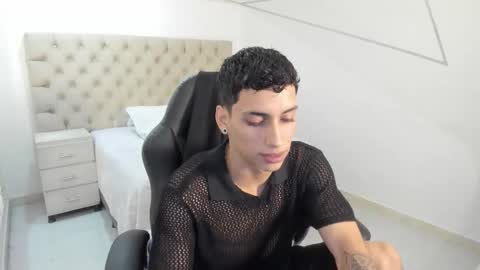 jhoanleandro online show from September 22, 6:15 am