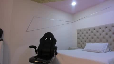 Snapshot of jhoanleandro chatting on January 16, 5:00 am jhoanleandro online show from January 16, 5:00 am