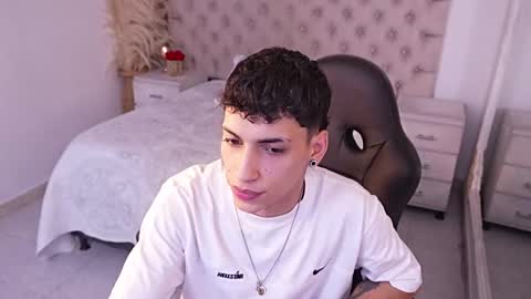 Snapshot of jhoanleandro chatting on March 17, 5:22 am jhoanleandro online show from March 17, 5:22 am