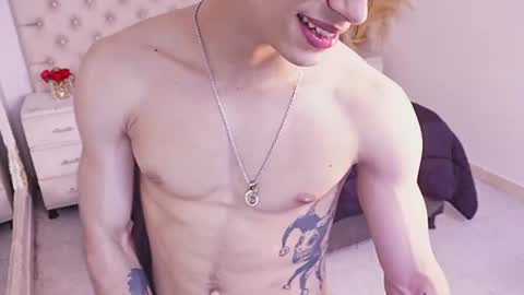 Snapshot of jhoanleandro chatting on June 18, 9:14 am jhoanleandro online show from June 18, 9:14 am