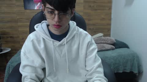 Snapshot of jhoellx chatting on January 6, 12:24 pm Jhoel online show from January 6, 12:24 pm