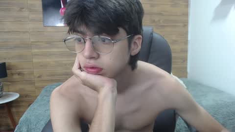 Snapshot of jhoellx chatting on January 13, 12:02 pm Jhoel online show from January 13, 12:02 pm