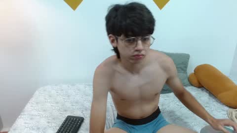 Snapshot of jhoellx chatting on January 14, 3:36 pm Jhoel online show from January 14, 3:36 pm