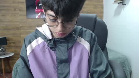 Snapshot of jhoellx chatting on January 17, 12:42 pm Jhoel online show from January 17, 12:42 pm