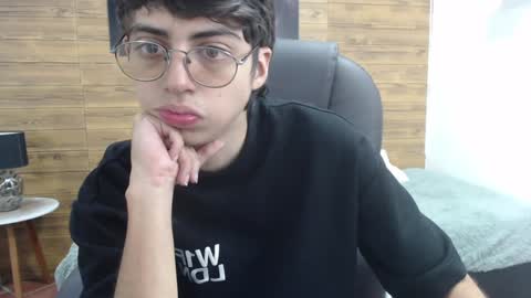 Snapshot of jhoellx chatting on January 19, 12:06 pm Jhoel online show from January 19, 12:06 pm