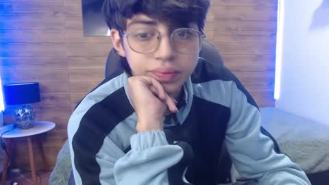 Snapshot of jhoellx chatting on January 24, 12:52 pm Jhoel online show from January 24, 12:52 pm