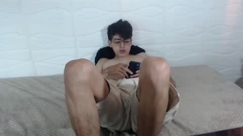 Snapshot of jhoellx chatting on January 28, 3:35 pm Jhoel online show from January 28, 3:35 pm