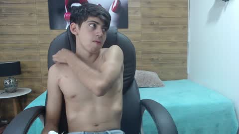 Snapshot of jhoellx chatting on February 5, 1:11 pm Jhoel online show from February 5, 1:11 pm