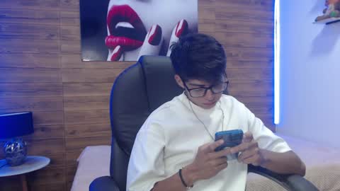 Snapshot of jhoellx chatting on February 8, 12:50 pm Jhoel online show from February 8, 12:50 pm