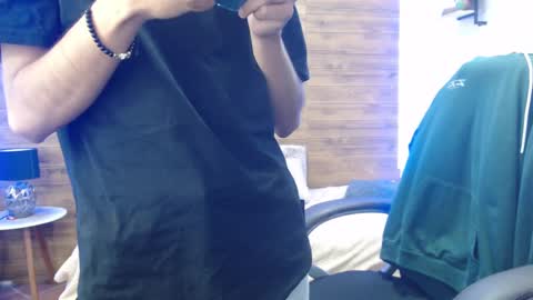 Snapshot of jhoellx chatting on February 25, 6:31 pm Jhoel online show from February 25, 6:31 pm