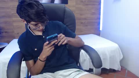 Snapshot of jhoellx chatting on February 27, 4:21 pm Jhoel online show from February 27, 4:21 pm