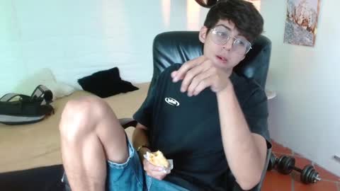 Snapshot of jhoellx chatting on March 2, 3:27 pm Jhoel online show from March 2, 3:27 pm