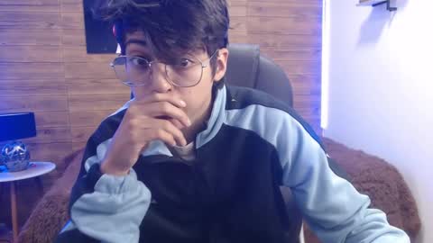 Snapshot of jhoellx chatting on March 11, 12:28 pm Jhoel online show from March 11, 12:28 pm