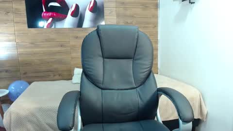 Snapshot of jhoellx chatting on October 12, 12:59 pm Jhoel online show from October 12, 12:59 pm