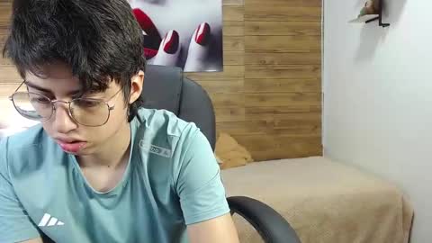 Snapshot of jhoellx chatting on November 15, 7:54 pm Jhoel online show from November 15, 7:54 pm