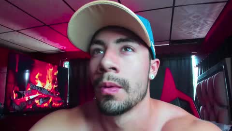 Jhojan Strong  online show from February 15, 8:43 pm