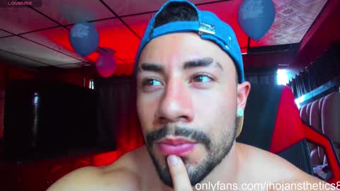 Jhojan Strong  online show from October 5, 5:11 pm