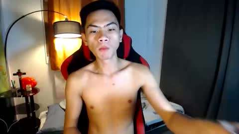 Snapshot of jhon_cummer chatting on June 2, 3:30 am jhon_cummer online show from June 2, 3:30 am