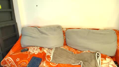 Snapshot of jhon_gade chatting on October 21, 4:24 am jhon_gade online show from October 21, 4:24 am