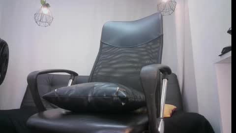 Snapshot of jhon_malo chatting on February 4, 7:29 am jhon_malo online show from February 4, 7:29 am