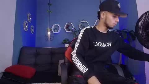 Snapshot of jhon_malo chatting on September 12, 12:38 pm jhon_malo online show from September 12, 12:38 pm