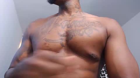 Jhon Tomson online show from November 30, 6:45 pm