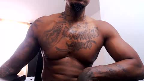 Snapshot of jhon_tomson1 chatting on July 25, 7:33 pm Jhon Tomson online show from July 25, 7:33 pm