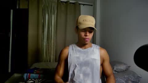 Snapshot of jhon_wich2 chatting on May 16, 4:50 pm Jhon wich2 online show from May 16, 4:50 pm