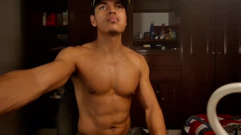 Snapshot of jhon_wich2 chatting on July 21, 9:17 pm Jhon wich2 online show from July 21, 9:17 pm