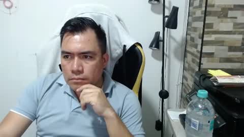 jhonatan_morales_s online show from July 18, 11:52 pm