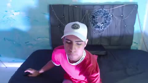 Snapshot of jhonny_latinboy chatting on January 24, 3:22 am Jhonny online show from January 24, 3:22 am