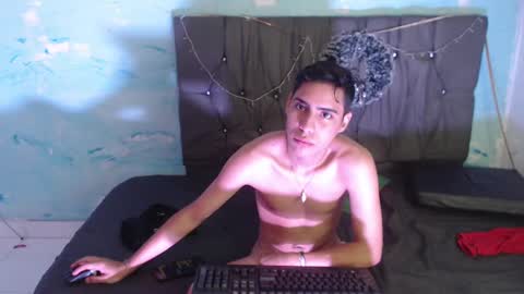 Snapshot of jhonny_latinboy chatting on January 24, 9:28 am Jhonny online show from January 24, 9:28 am