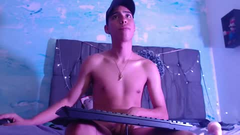Snapshot of jhonny_latinboy chatting on January 26, 6:17 am Jhonny online show from January 26, 6:17 am