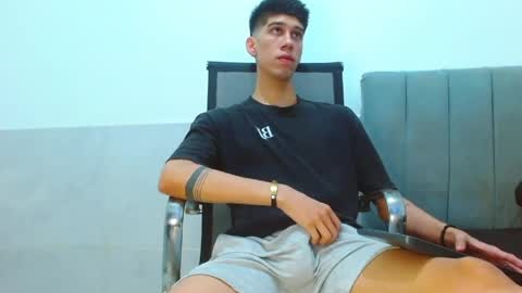 jhony_sex3 online show from May 3, 9:48 am