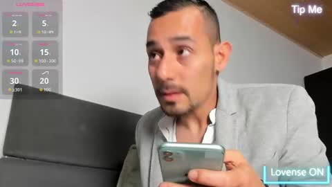 Jhony Alzate online show from July 3, 2:07 am