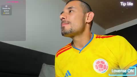 Jhony Alzate online show from July 4, 11:55 pm