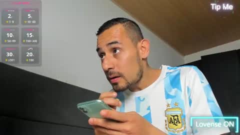 Jhony Alzate online show from July 19, 4:16 am