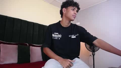 jhos online show from February 11, 1:38 pm